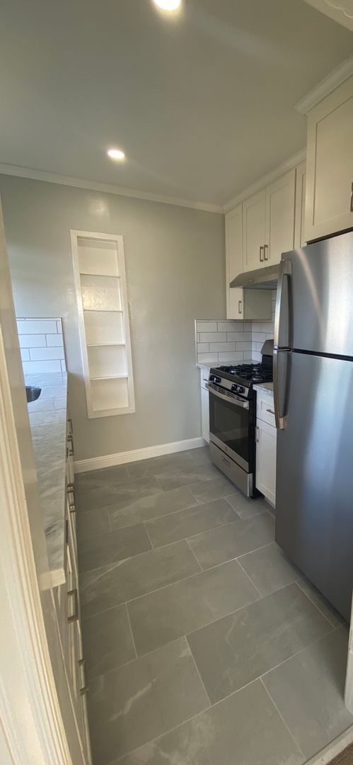 COMING SOON-229 MacArthur Blvd located just above Lake Merritt in the Adams Point Neighborhood of Oakland