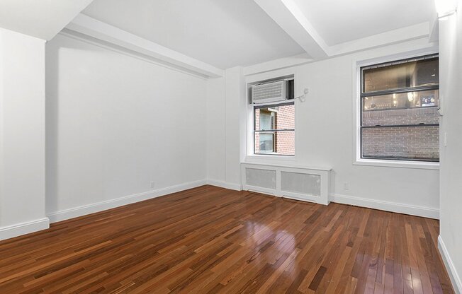 1 bed, 1 bath, $3,100, Unit 10I