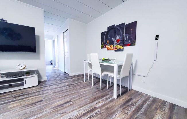 2 beds, 1 bath, 750 sqft, $1,199