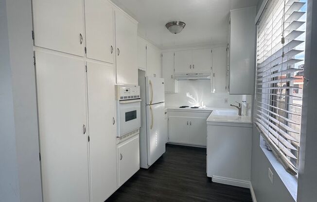 1809 East Appleton Street