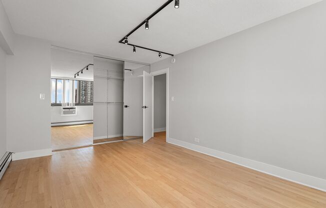 3 beds, 1.5 baths, 1,001 sqft, $3,400, Unit 28K