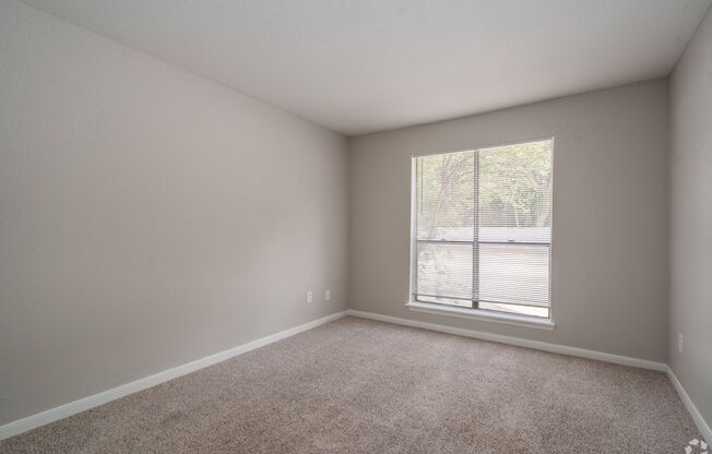 2 beds, 2 baths, 1,032 sqft, $1,215