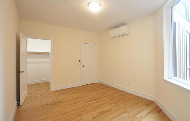 1 bed, 1 bath, $3,450, Unit 8