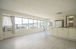 1 bed, 1 bath, $2,100, Unit APARTMENT 2405