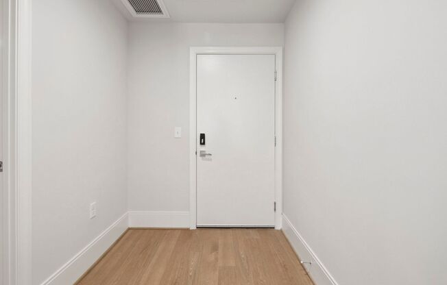 1 bed, 1 bath, $4,500, Unit 111