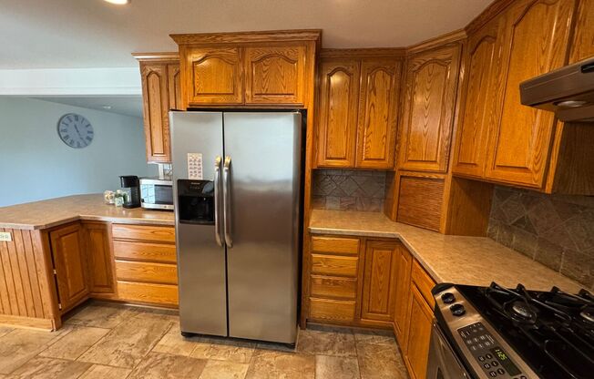 Ledan06-225 Kashmir Ct SE Duplex