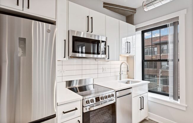 1 bed, 1 bath, 338 sqft, $1,725, Unit 208