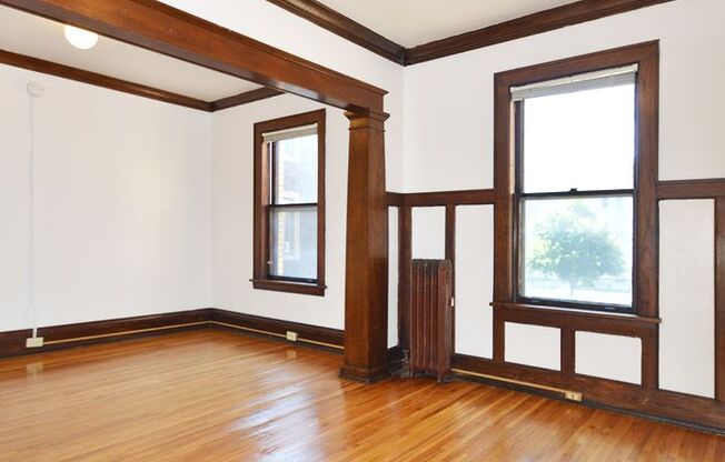 Studio, 1 bath, 375 sqft, $825, Unit 10 - 208