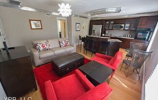 2700-2720 Reef Court