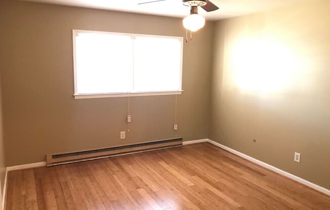 1 bed, 1 bath, 598 sqft, $1,050