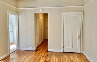 Studio, 1 bath, 375 sqft, $1,595, Unit 203