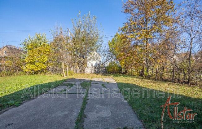 10103 LAMONTIER AVE