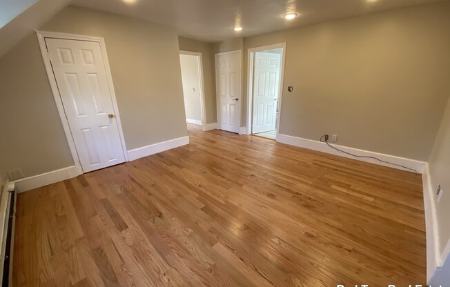 335 BAKER ST
