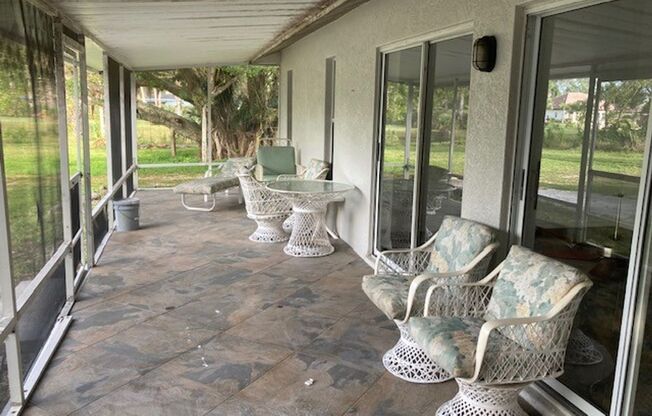 4 bedroom 2300 sf home on 2 plus acres