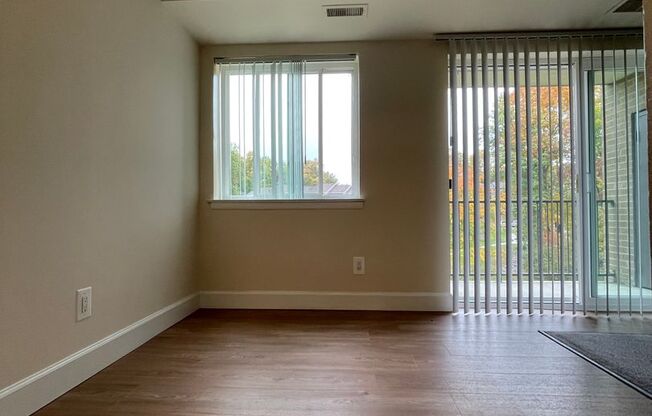 2 beds, 2 baths, 1,000 sqft, $2,150, Unit 14229 #203