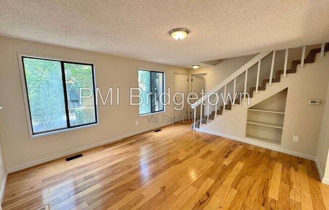 702 SW 6 CT