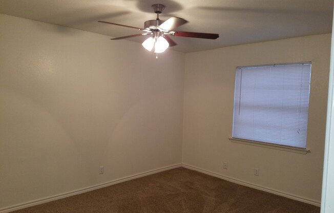 1 bed, 1 bath, 714 sqft, $840, Unit *604