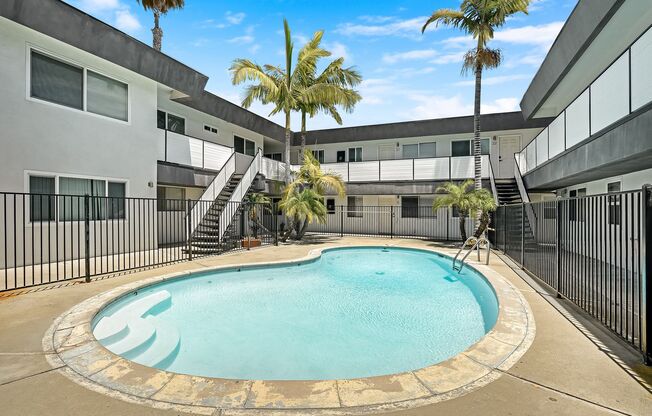 2275 Grand Ave
