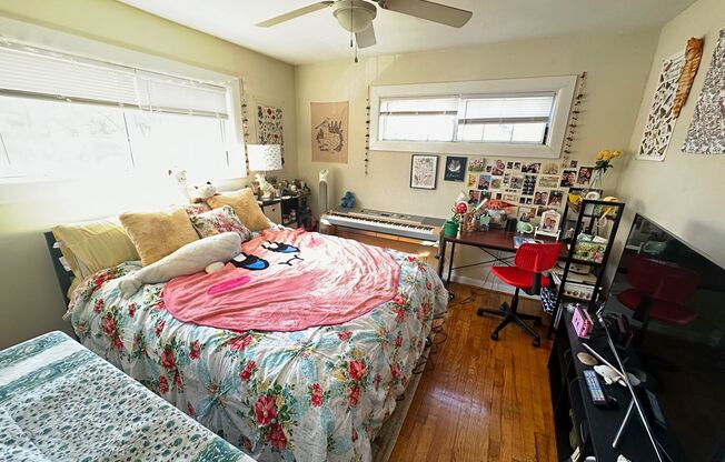 2 beds, 1 bath, $1,325