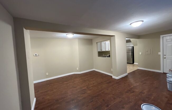 4 beds, 1 bath, 1,100 sqft, $1,475, Unit Unit 5