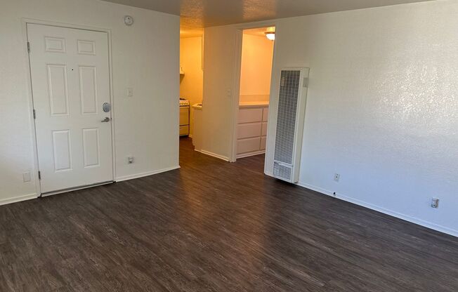 Studio, 1 bath, 400 sqft, $1,925, Unit 4922B