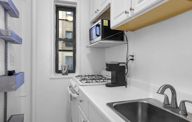 107 UNIVERSITY PL