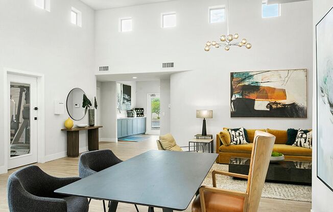 2 beds, 2 baths, $1,575, Unit 221