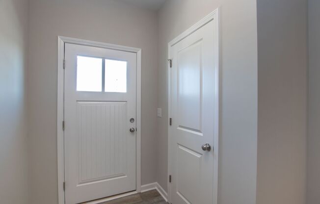 3 Bedroom Townhome with detached garage.  AVAILABLE JULY 19TH Centrally Located in Huntersville