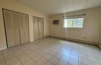 225 Independence Ave