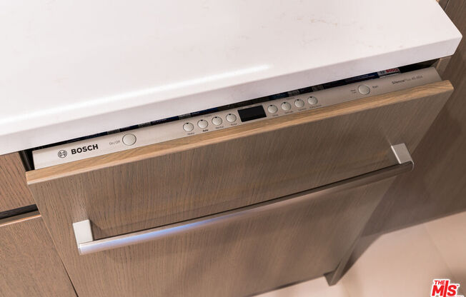 1 bed, 1 bath, 760 sqft, $3,100, Unit 1510