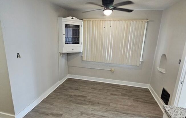 1 bed, 1 bath, 745 sqft, $750, Unit Unit D