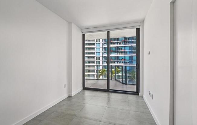 3 beds, 2 baths, 1,154 sqft, $6,000, Unit # 1706