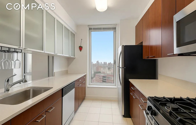 1 bed, 1 bath, $5,395, Unit 40E