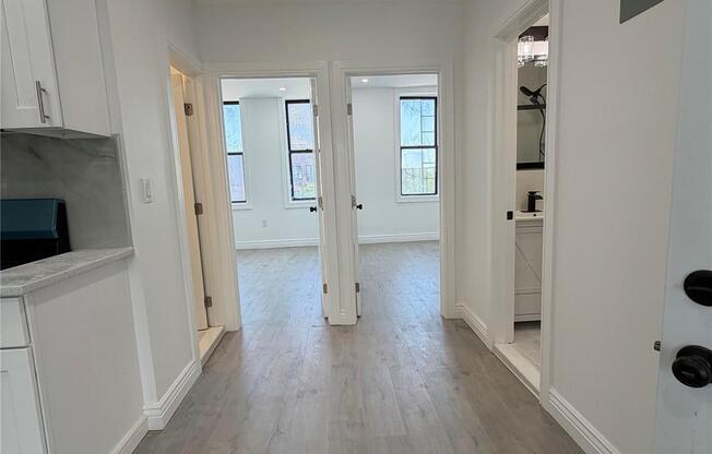 4 beds, 1.5 baths, 2,370 sqft, $4,500