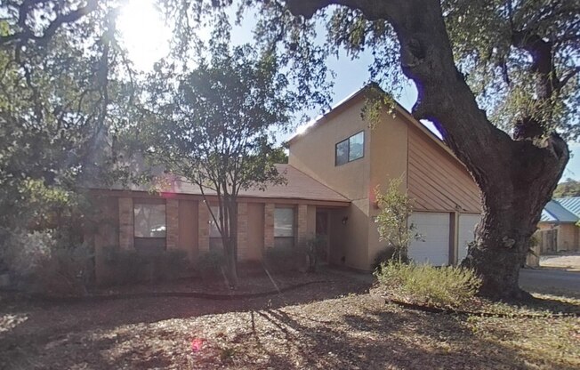 8823 WELLESLEY MNR DR