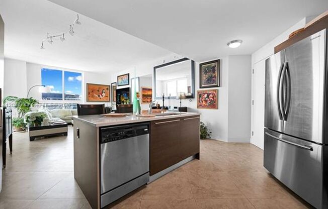 2 beds, 2.5 baths, $7,600, Unit # 5103