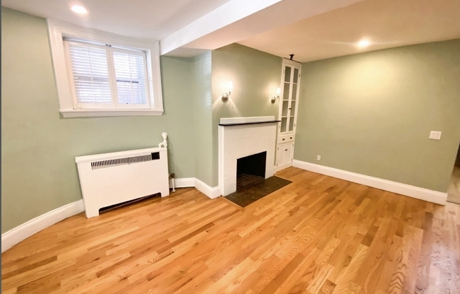 1 bed, 1 bath, 615 sqft, $2,750, Unit 12