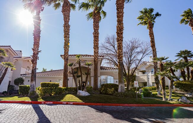 Downstairs condo located in Summerlin