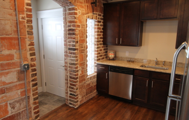 2 beds, 1 bath, 1,150 sqft, $1,470, Unit 6