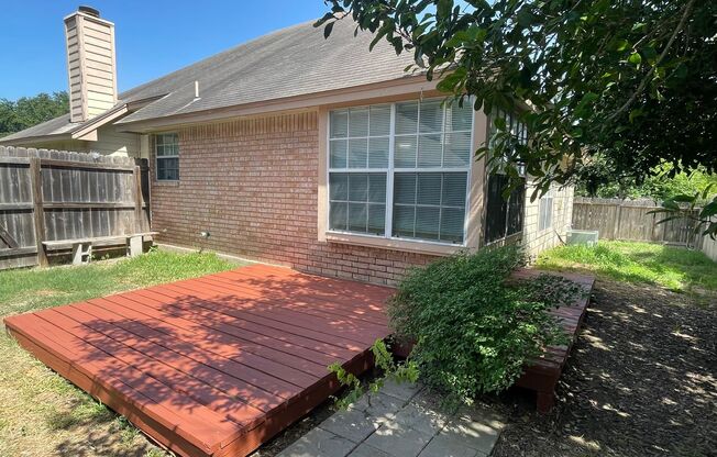 3 beds, 2 baths, $1,895