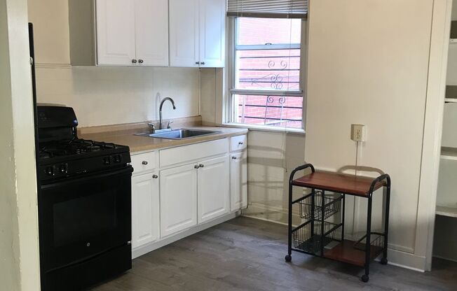 5 beds, 2 baths, 1,735 sqft, $3,500, Unit 508 Cato Street