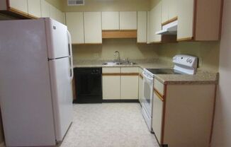 1 bed, 1 bath, 775 sqft, $1,301, Unit 1110LpC