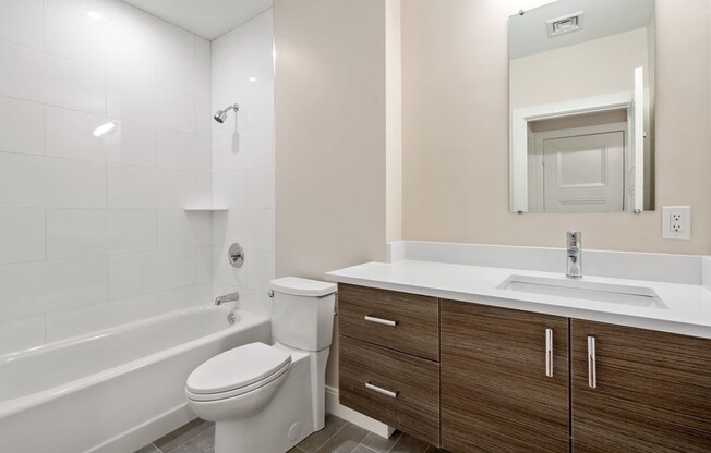 1 bed, 1 bath, 659 sqft, $2,900, Unit 107