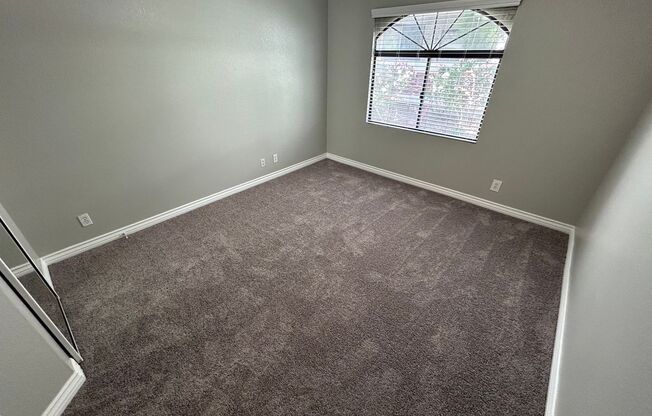 2 beds, 2 baths, $1,325, Unit # 127