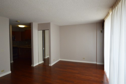 Makikilani Plaza Studio w/ 1 parking stall.  Avail 6/25/25