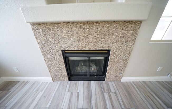 3 beds, 2 baths, $1,740, Unit Parcel #: 138-28-513-111