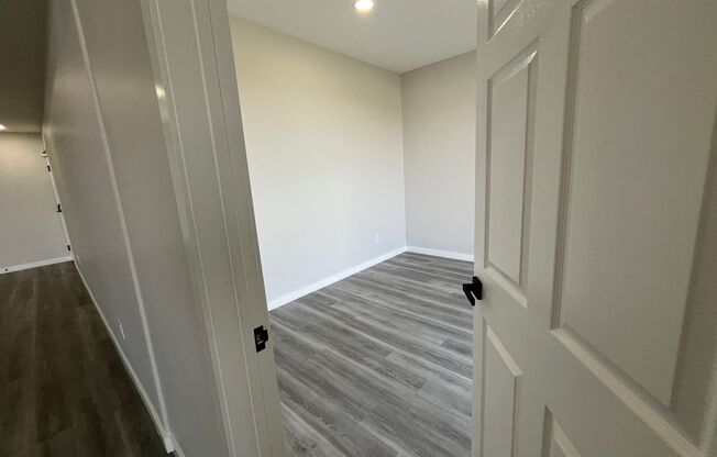 3 beds, 2 baths, 1,450 sqft, $3,998, Unit 301