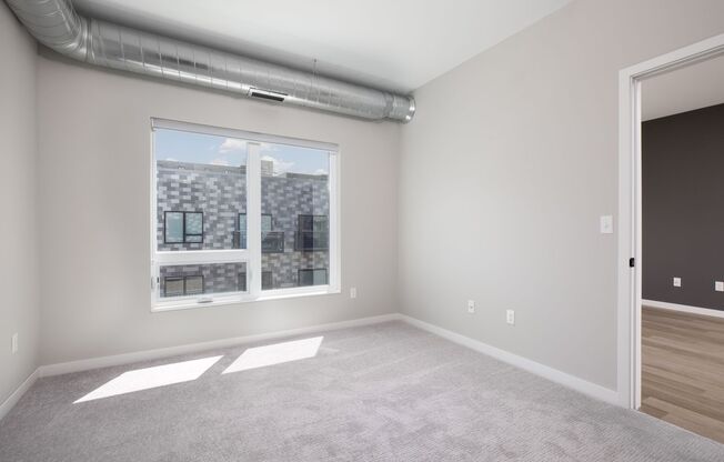 1 bed, 1 bath, 721 sqft, $1,150, Unit 519