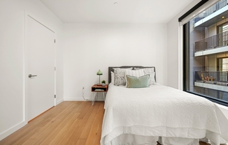 Studio, 1 bath, 451 sqft, $2,800, Unit 401