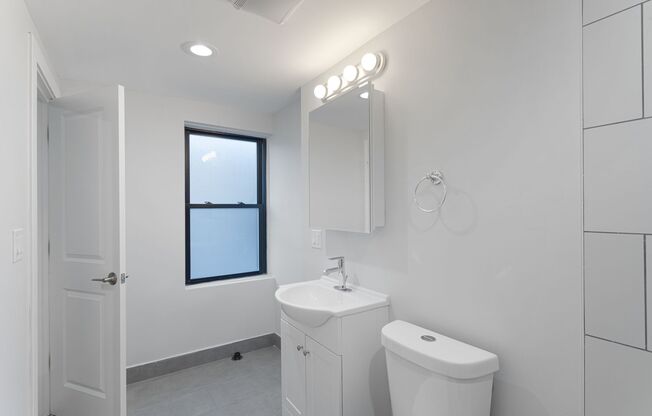 Studio, 1 bath, 250 sqft, $1,455, Unit 6B